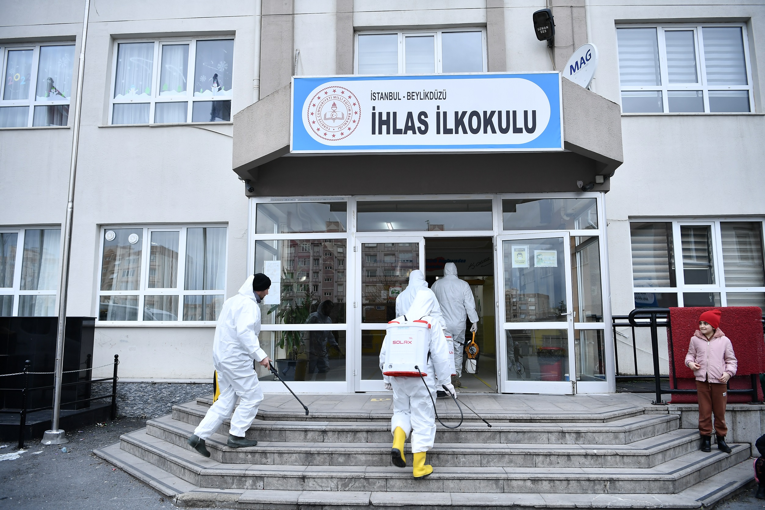 dezenfeksiyon işlemleri de özenle gerçekleştiriliyor
