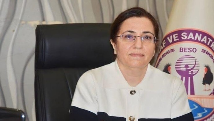 BİRECİK ESNAF VE SANATKARLAR ODASI BAŞKANI HALİSE HOCAOĞLU`DAN 29 EKİM CUMHURİYET BAYRAMI MESAJI