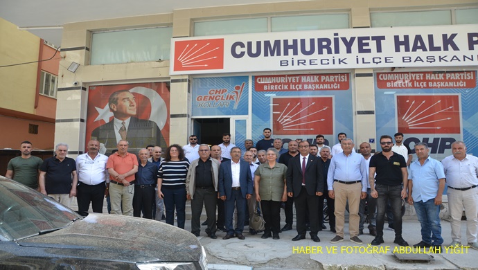 CHP BİRECİK İLÇE BAŞKANI HASAN KURT BAŞKANLIĞINDA BAYRAMLAŞMA PROGRAMI YAPILDI