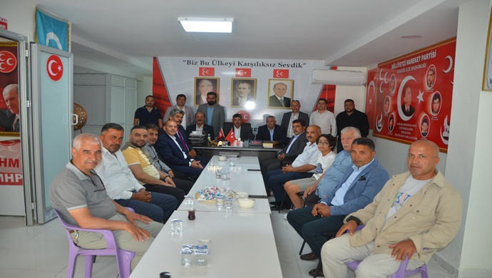 MHP BİRECİK İLÇE BAŞKANI ÖMER GÜNEŞ BAŞKANLIĞINDA BAYRAMLAŞMA PROGRAMI YAPILDI